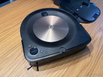 iRobot Roomba s9+ - 5