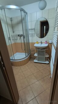 Prenajmeme 3 izbový mezonet v centre Oščadnice - 5
