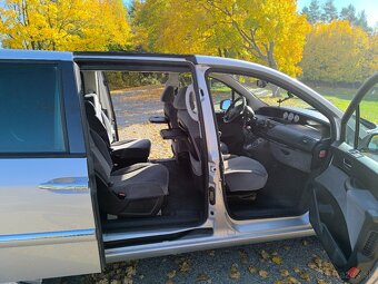 Citroen C8, 8 miestne, r.v. 2010 - 5