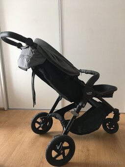 Britax B-motion 4 Plus Steel grey s doplnkami - 5