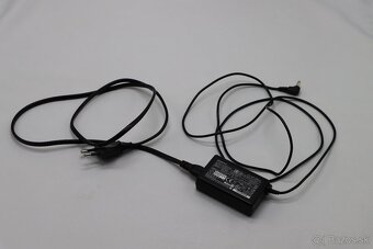 Originálny vertikálny stojan Sony PS4 – CUH-ZDC1 - 5