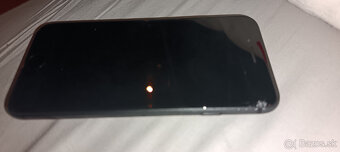 predám iphone 8 64gb - 5