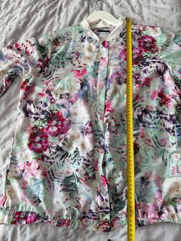 Krásna dámska Mohito bunda - 5