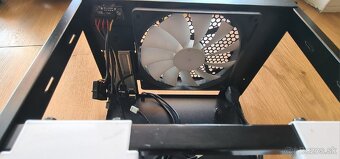 Pc skrinka Fractal - 5