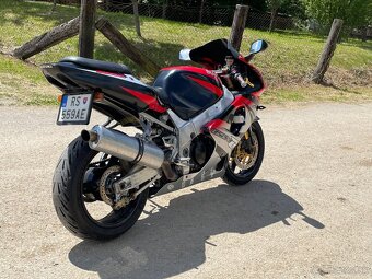 Suzuki GSXR 1000 - 5