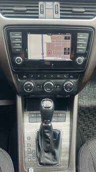 Škoda Octavia Scout Combi 2,0 Tdi Style Plus 135kW - 5