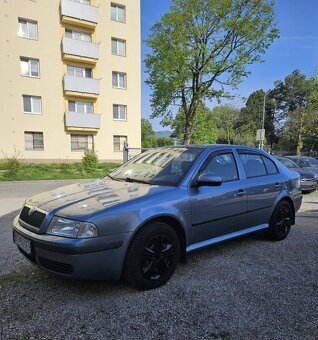 ŠKODA Octavia 1.6  Tour - 5