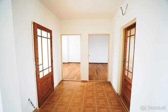 NA PREDAJ 3 - IZBOVÝ RODINNÝ DOM, DIAKOVCE, VEĽKÁ GARÁŽ - 5
