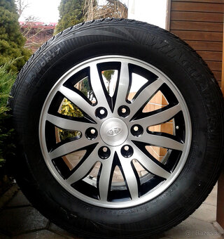 alu R17 6x139,7 orig. Kia Carens + Hyundai H1, zimné pneu - 5