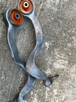 P: ramená BMW E65 E66 - 5