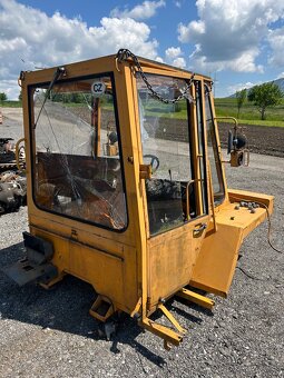 Predám náhradné diely na VZV Desta ND9 031 030 - 5