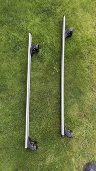 Priečniky Thule na Volvo V40 CC - 5