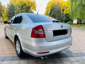 Škoda Octavia 2.0TDI Elegance - 5