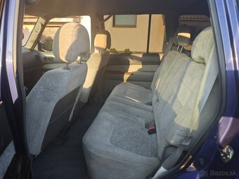 Nissan Patrol y61 wagon. - 5