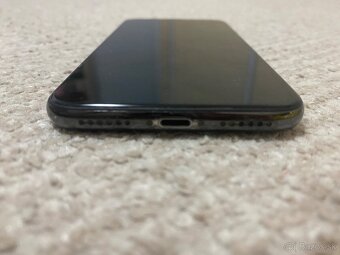 Predám iPhone X Grey - 5