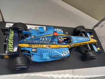 VÝMĚNA / PRODEJ F1 RENAULT R25 2005 ALONSO HOTWHEELS 1:18 - 5