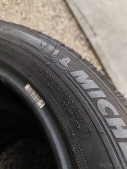 Zánovné zimné pneu 215/60R17C Michelin - 5