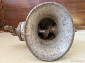 Starožitný mlynček na mäso - 5