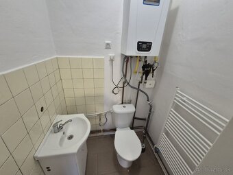 Obchodné priestory / 48 m2 / - Bytča - 5