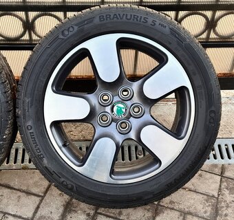 225/50 r17, Škoda Octavia Scout - 5