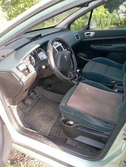 PREDÁM PEUGEOT 307 SW 2.0 HDI - 5