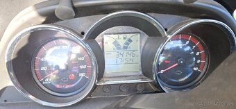 Predám skuter Kymco Downtown 300ie - 5