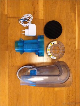 VYSÁVAČ TYČOVÝ EXTREME CYCLONIC ROWENTA - 5