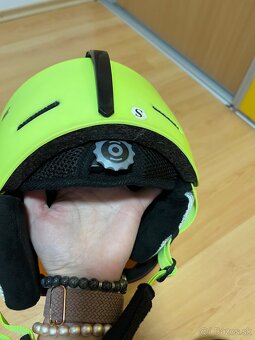 Lyžiarska prilba so štitom - 5