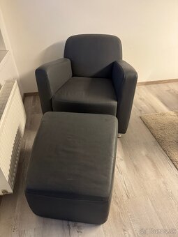 Kreslo koženkove s podnožou - 5