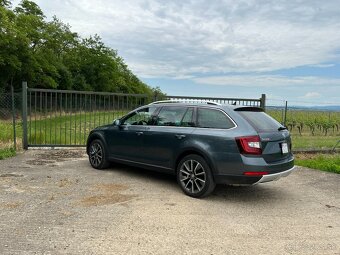 Škoda Octavia Combi Scout 2.0 TDI 4x4 135kw 7-DSG - 5