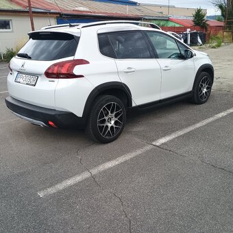 Peugeot 2008 Allure - 5