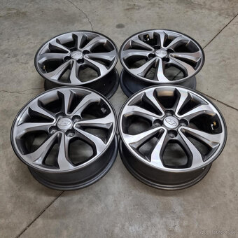 Hliníkové Hyundai disky 4x100 R15 6J ET47 - 5