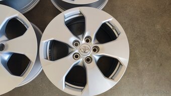 Alu disky 5x114,3 R17 Toyota RAV4 original - nepoužito - 5