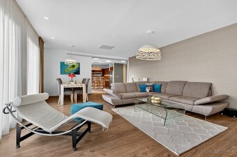 NA PREDAJ EXKLUZÍVNY 4-IZBOVÝ BYT S VÝHĽADOM NA RAKÚSKO - 5