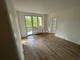 NOVINKA TERASA, Ružínska ul., NOVOREKONŠTRUOVANÝ, 3-i - 5