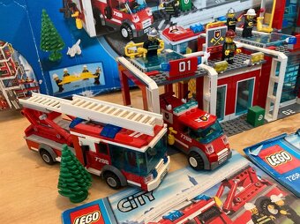 Lego city 7208 - hasičská stanica - 5