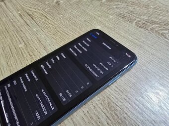 Iphone XR plnefunkcny ma len bezne znamky pouzivania telefon - 5