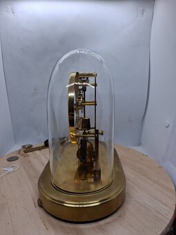 Predám funkčné magnetopulzné komodové hodiny Kieninger & Obe - 5