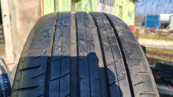 Letné pneu 225/50 R18 --- DUNLOP - 5