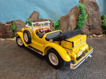 Prodám model 1:18 Mercedes Benz 630K 1927 - 5