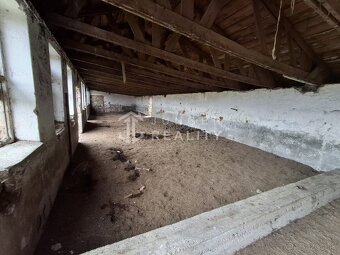 Inv.pozemok – orná pôda a hospodárske budovy v obci Starňa - 5