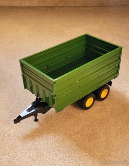 Bruder vlecka John Deere - 5