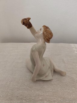 Royal dux dievča porcelánová soška - 5