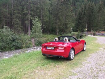 Fiat 124 Spider Lusso A/T 1.Majitel - 5