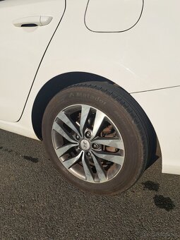 Hyundai i30 kombi 1.6 CRDi - 5