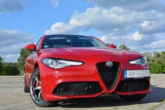 Alfa Romeo Giulia Veloce 2.2D - 5
