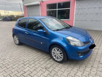 Renault clio - 5