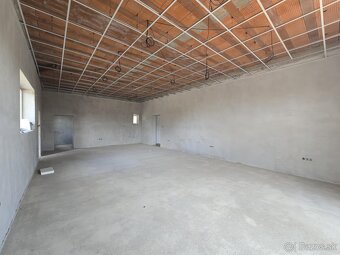 Obchodný priestor v centre Tekovských Lužian - 5