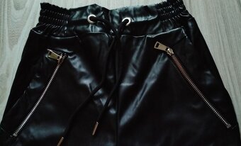 Koženkové legíny, v. M - 5