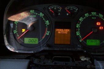 Pristrojova doska - budíky octavia 1,8T - 5